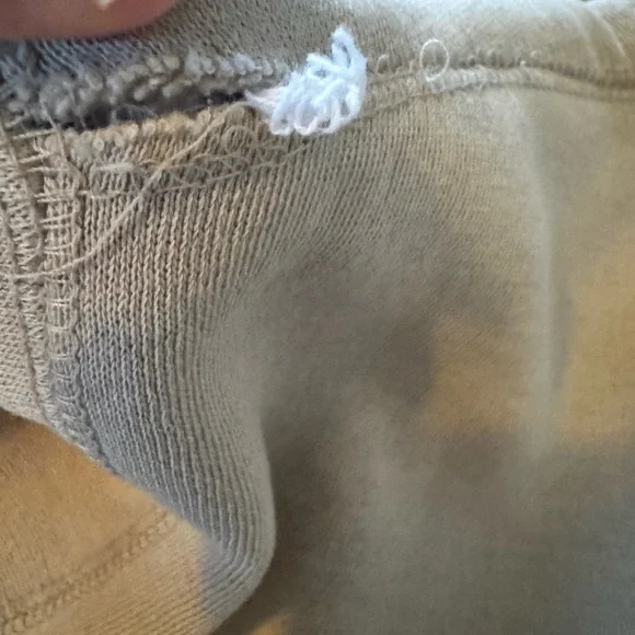 Vintage Winnie the Pooh Cream Sweatshirt - Picture 6 of 6